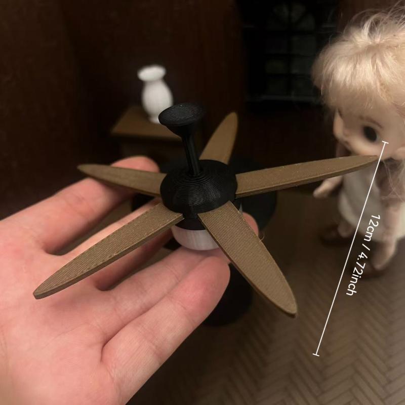 Decor Lighting Ceiling Fans - Miniatur-Vintage-Deckenventilator mit LED-Licht, Ornament, 1/12 Puppenhaus-Modell,