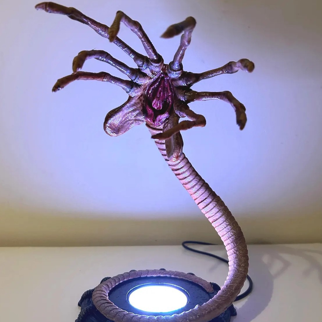Alien Facehugger Lampe Nachtli – Lighting Decoration For Home Bewertung und Preis