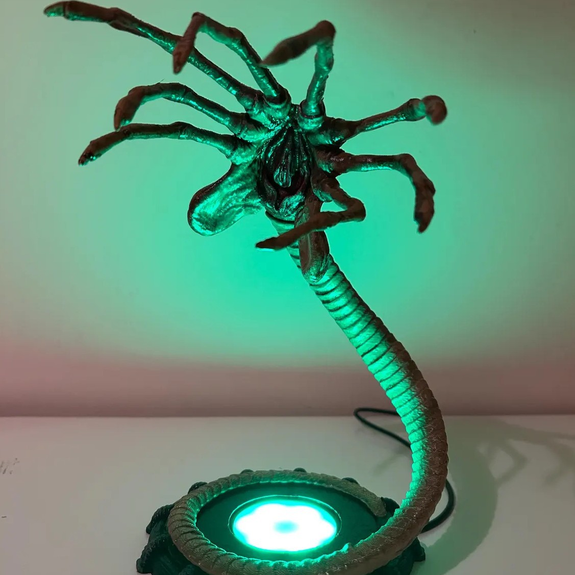 Alien Facehugger Lampe Nachtli – Lighting Decoration For Home Bewertung und Preis