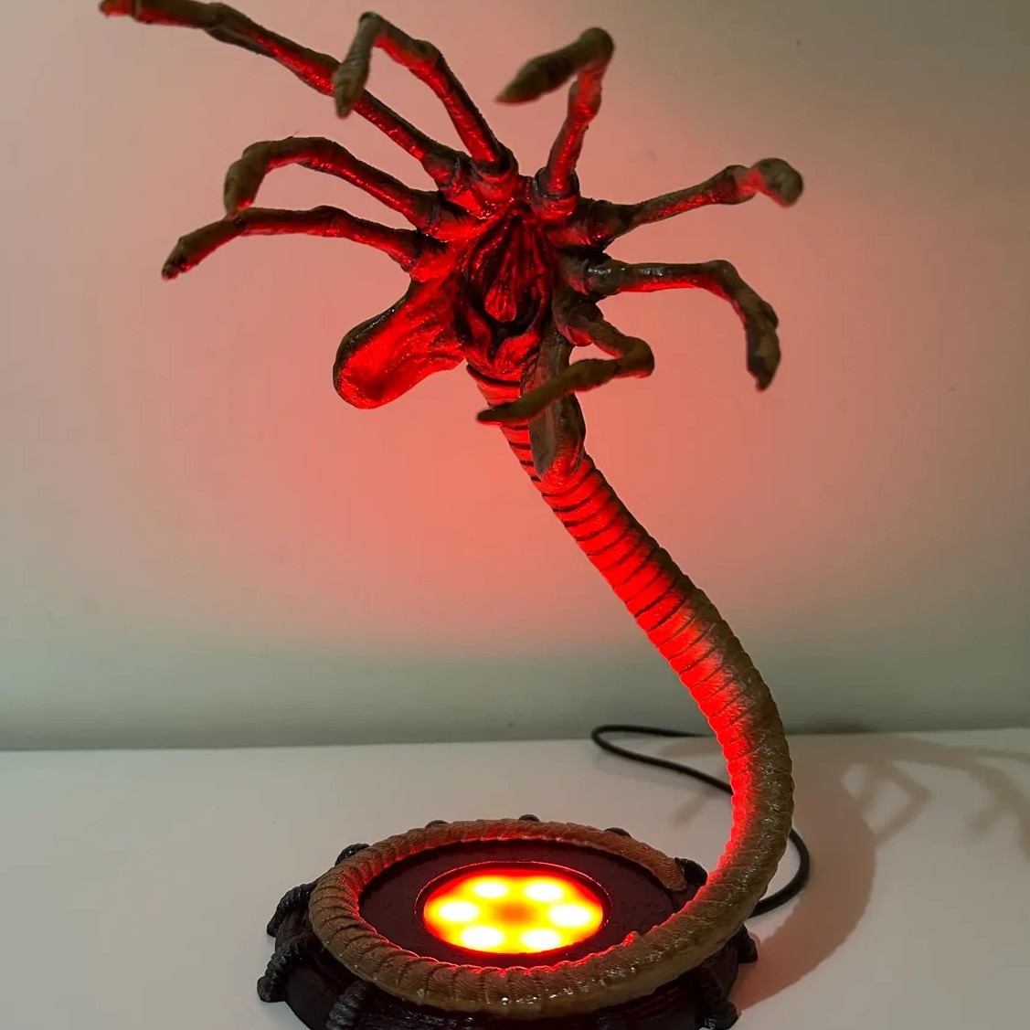 Alien Facehugger Lampe Nachtli – Lighting Decoration For Home Bewertung und Preis